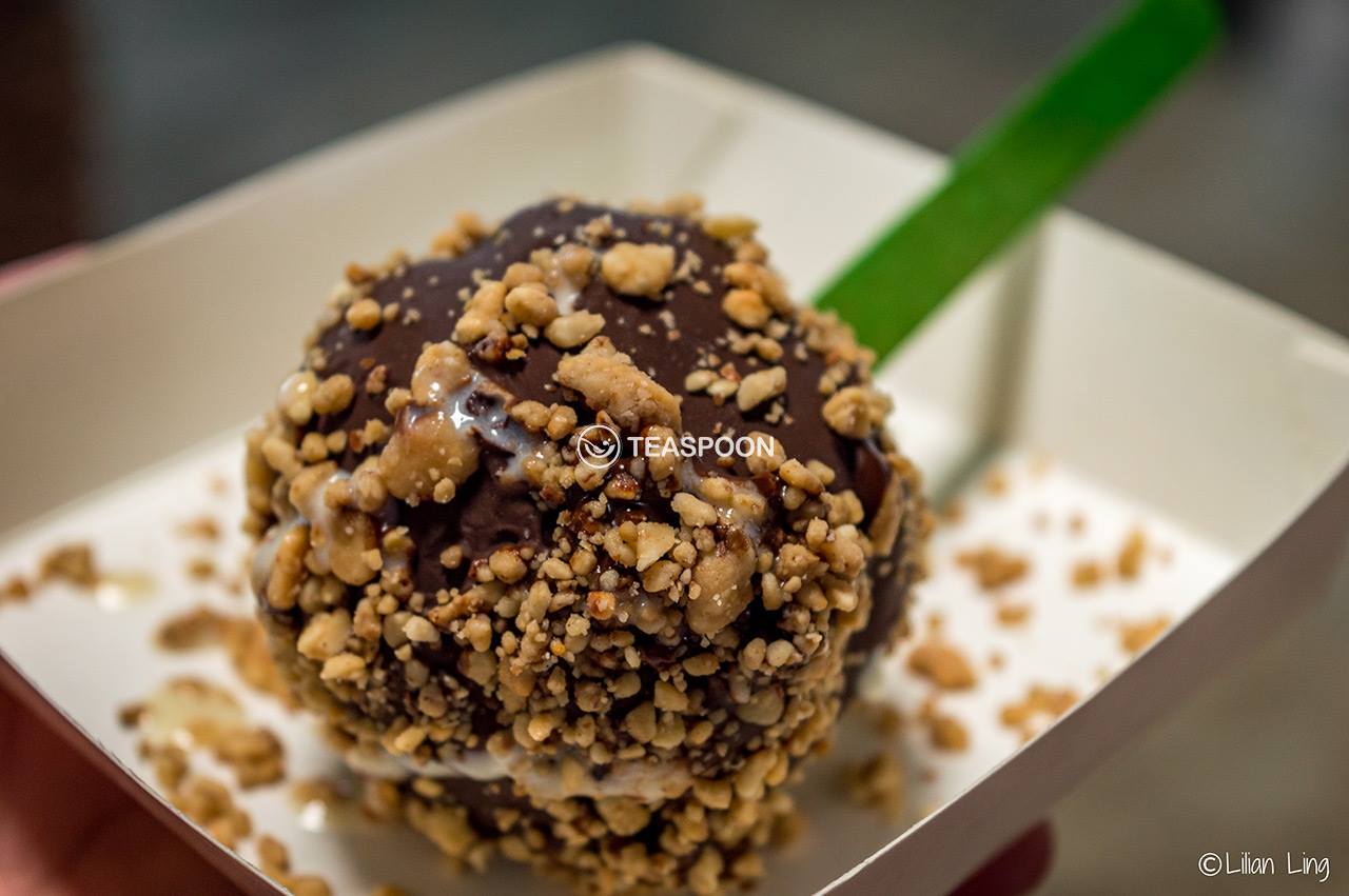 【Kuching Festival NEW Treats!】MEGABALL Gelato & Gelollipop? O(≧∇≦)O